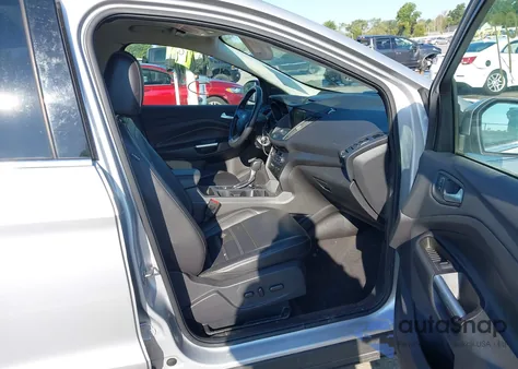 2017 Ford Escape Se z USA, uszkodzony, nr VIN 1FMCU9GDXHUC75938